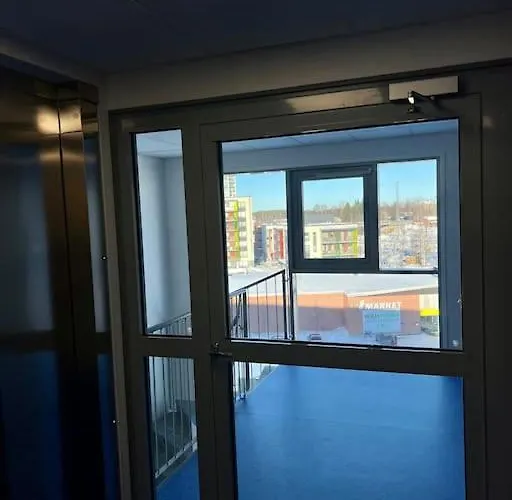 Daire Moderni Yksioe Laehellae Keskustaa/ Modern Near Center